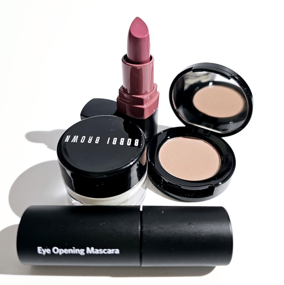 Bobbi Brown The Overnighter Eye, Lip, Face Set New - Picture 2 of 3